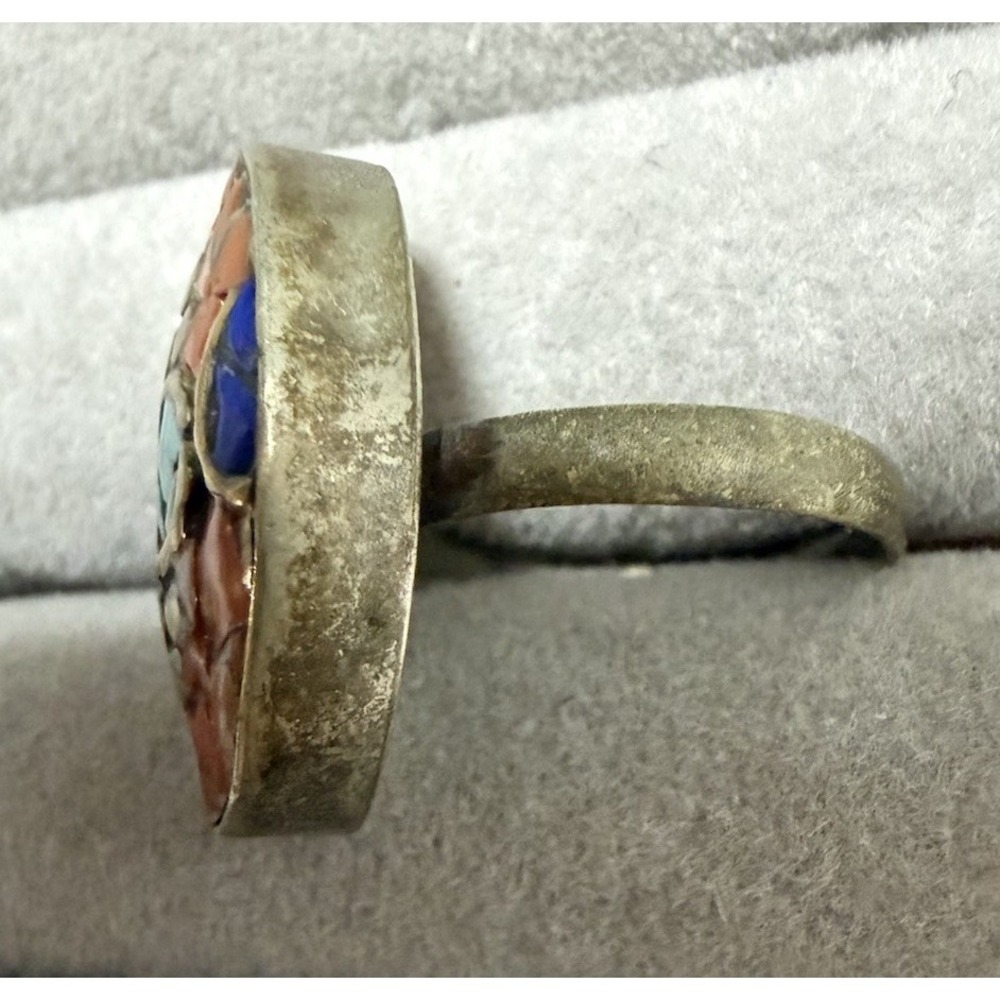 Antique Tibetan Tribal Metal Jewelry Ring with Multi Stone Inlay 7.5 7 1/2 - Picture 3 of 7